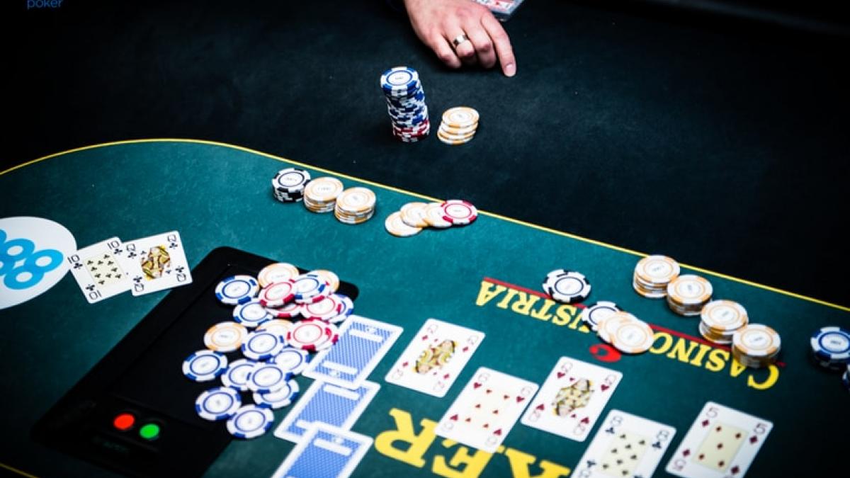 Cincinnati Poker Rules How to Play Cincinnati Poker